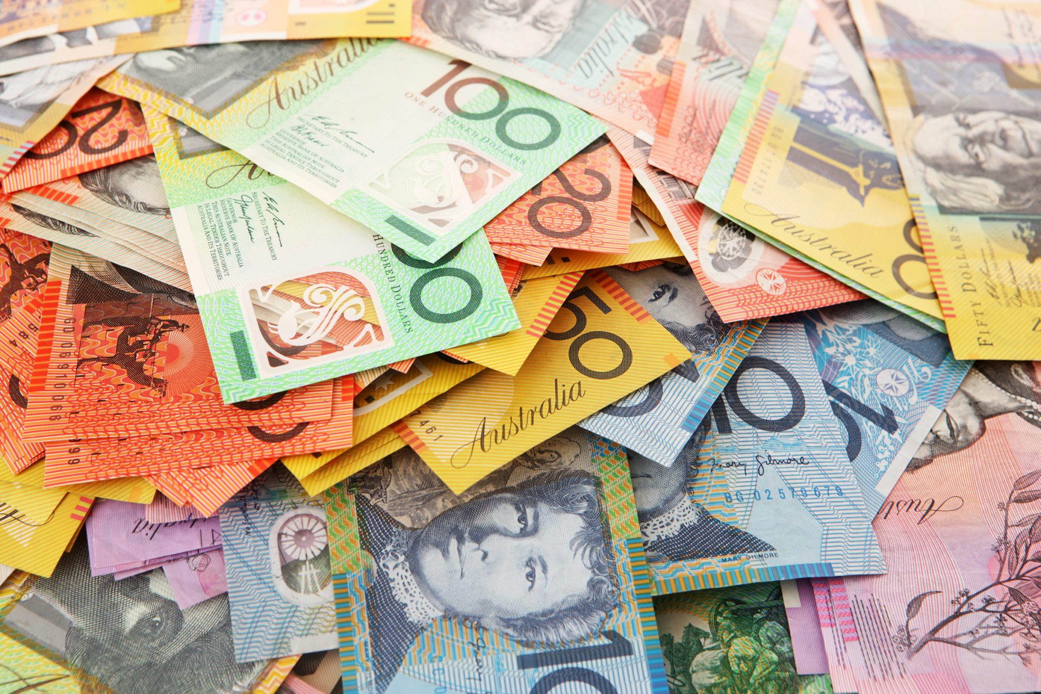 Австралийская валюта. Пластиковые деньги. Пластиковые деньги Австралии. Австралийский доллар пластиковый. Пластиковые купюры в Австралии.